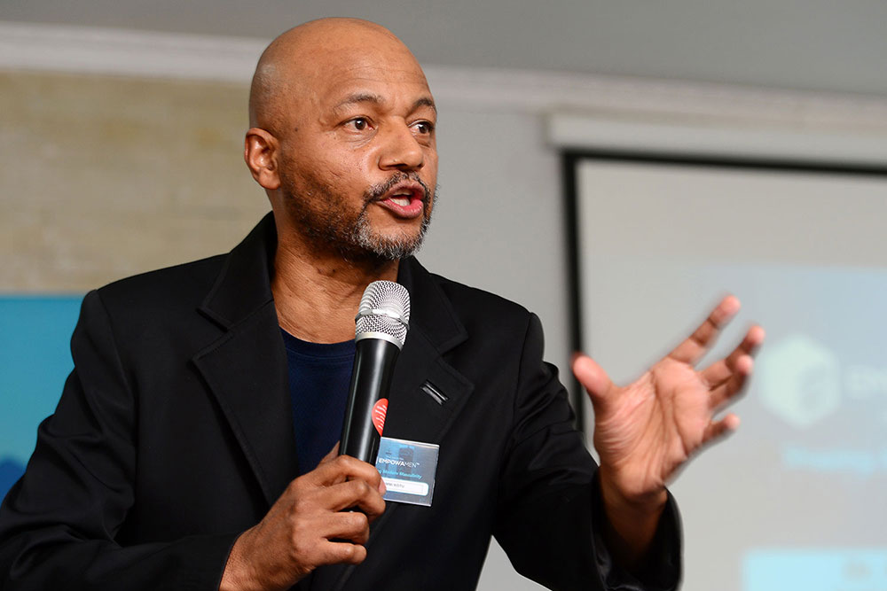 Late Night Conversation: Christian Defenders Protest State Control